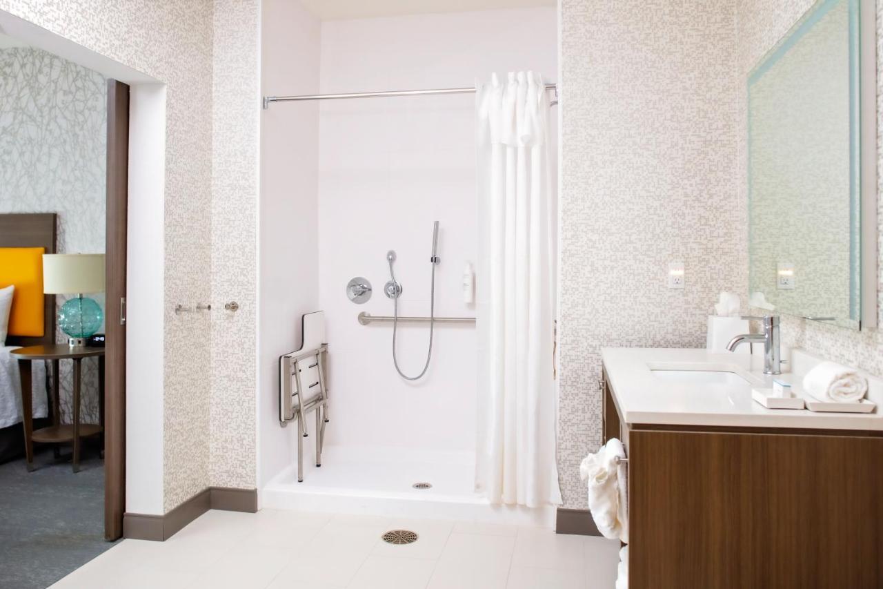 Home2 By Hilton Citiplace Hotel 3*